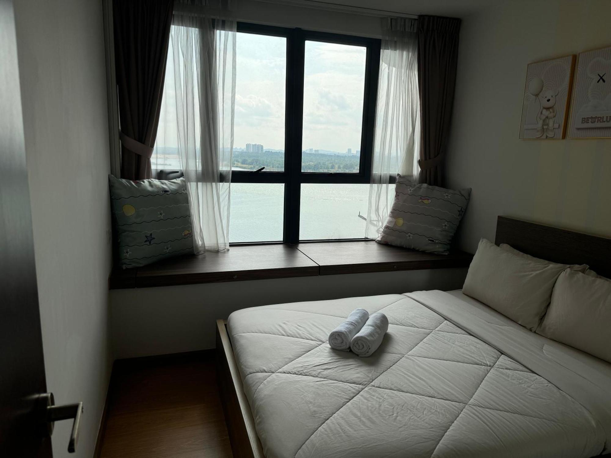 Bay Laurel Country Garden 2卧室 海景房 Danga Bay Apartment